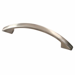 Richelieu Hardware 2310396195 Contemporary Metal Handle Pull - 2310 in Brushed Nickel